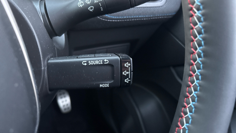 Renault Symbioz 1.8 E-Tech FHEV 160 Iconic Esprit Alpine 5dr Auto Hybrid Estate